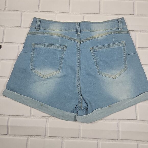 Blue Women Blue Denim Shorts Size Medium - Picture 2 of 6